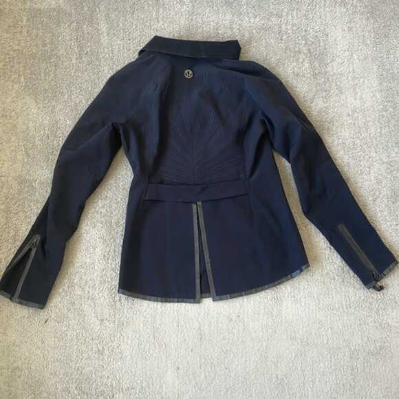 EC Lululemon Harmony Softshell Jacket Black Size 8 - Picture 4 of 5